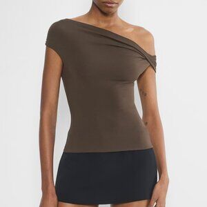 Aritzia Original Contour Ravish Top
